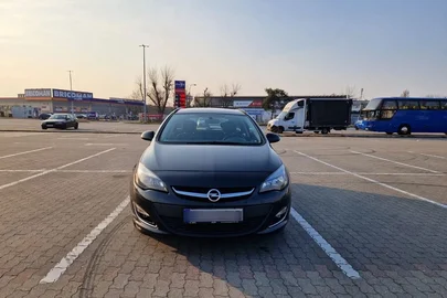 2013' Opel Astra