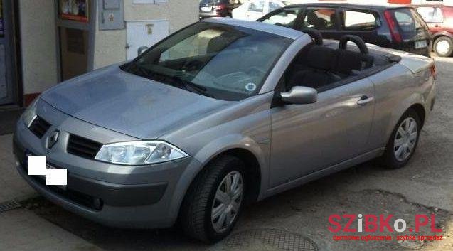 2004' Renault Megane photo #1