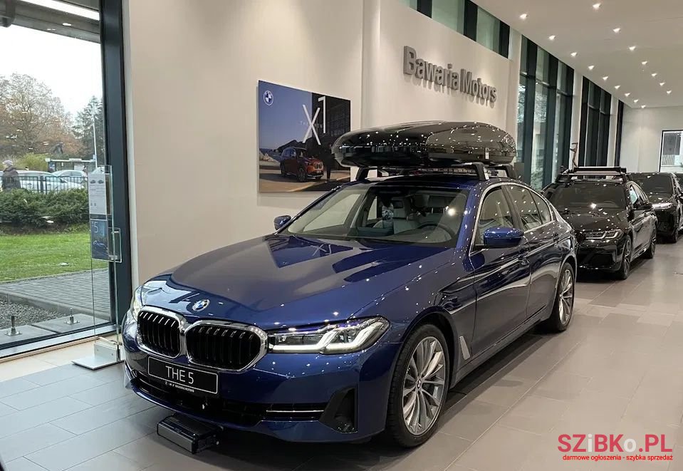 2022' BMW Seria 5 photo #1