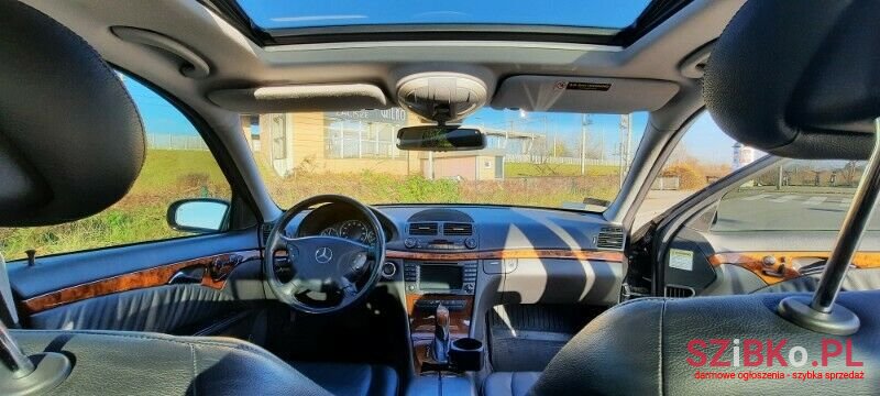 2003' Mercedes-Benz Klasa E photo #5