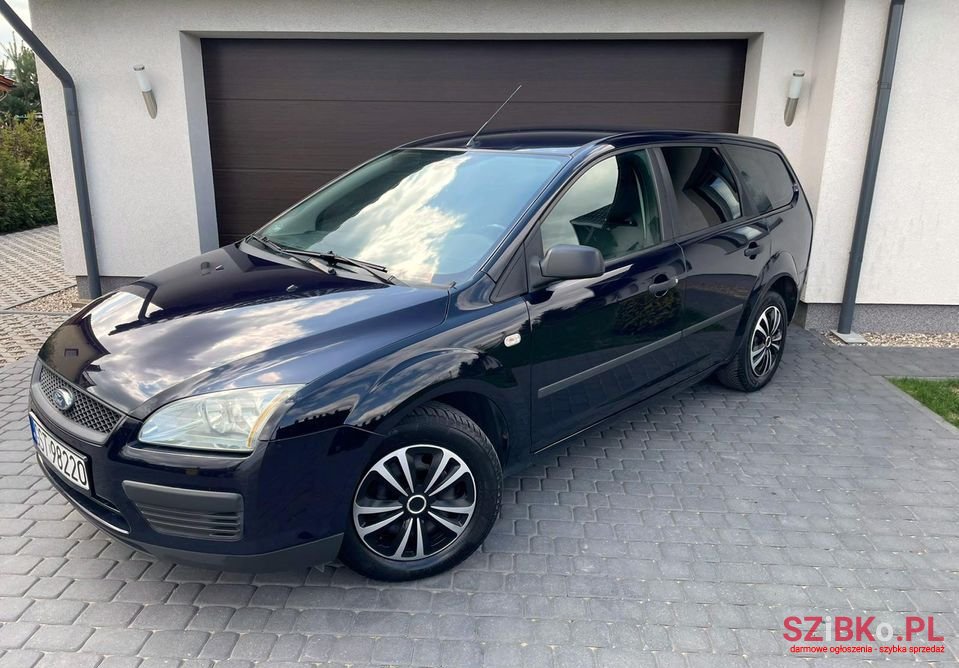 2005' Ford Focus photo #1