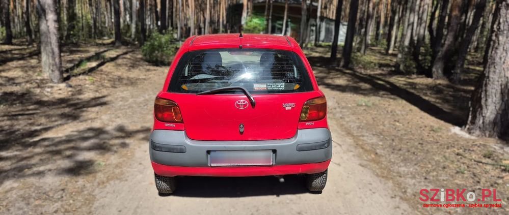 2003' Toyota Yaris 1.0 Base photo #3