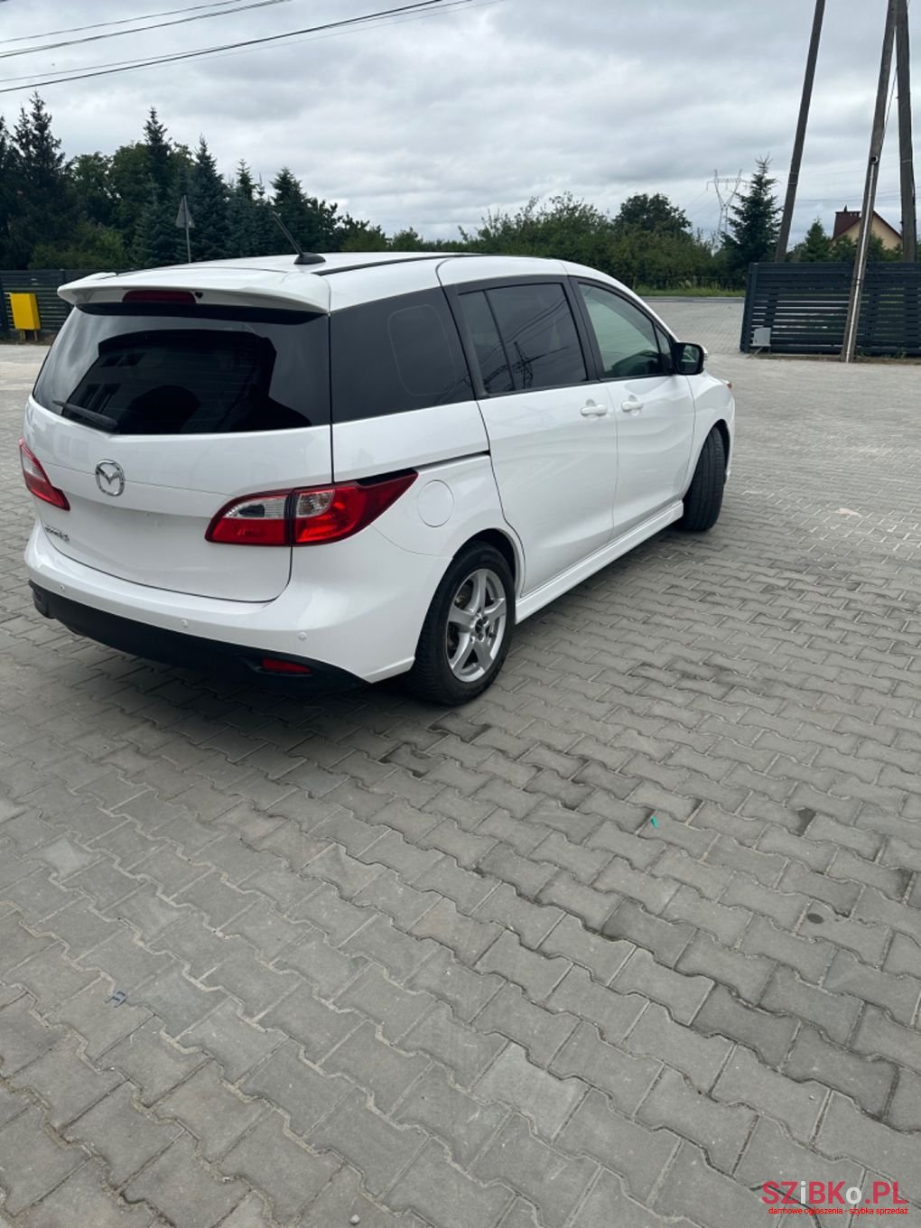 2014' Mazda 5 photo #3