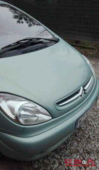 2002' Citroen Xsara Picasso photo #1