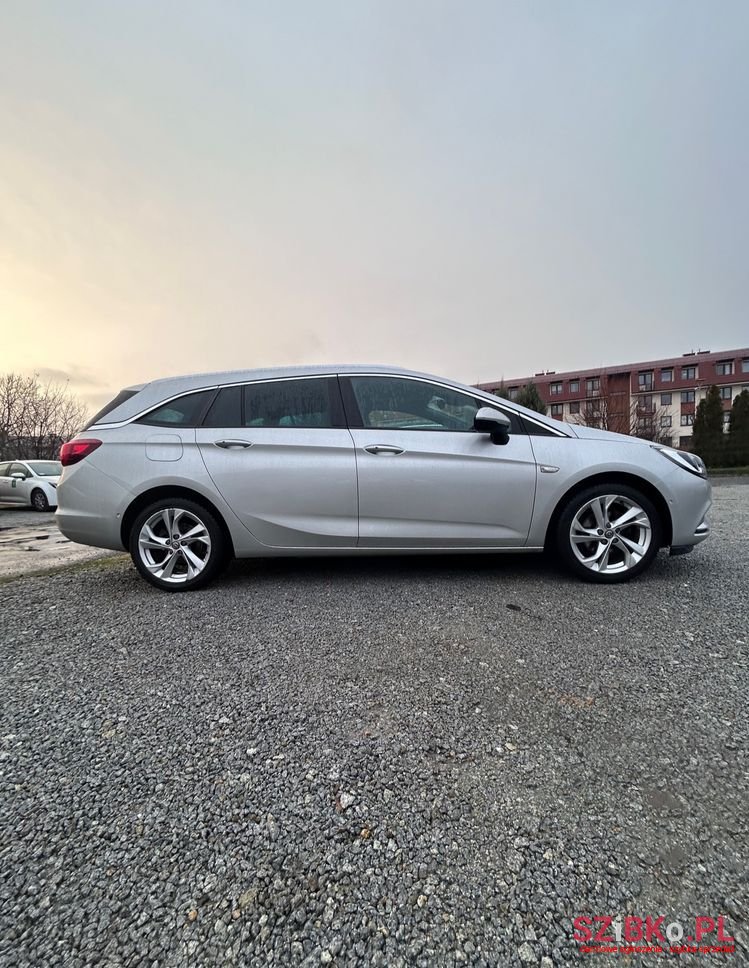 2016' Opel Astra V 1.4 T Dynamic photo #3