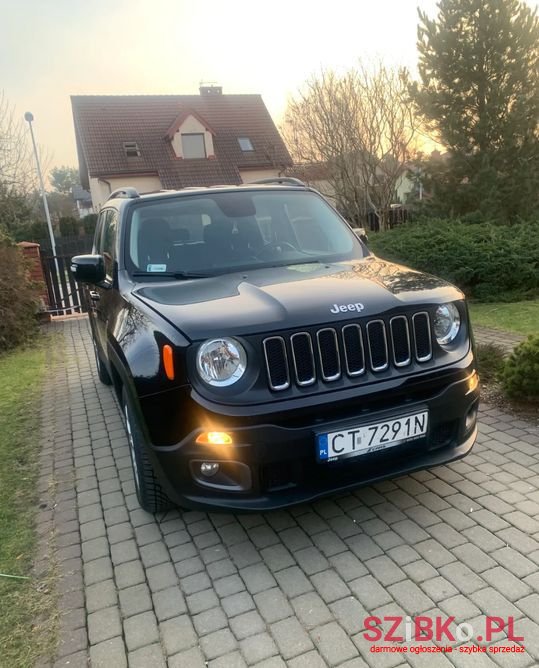 2016' Jeep Renegade photo #5