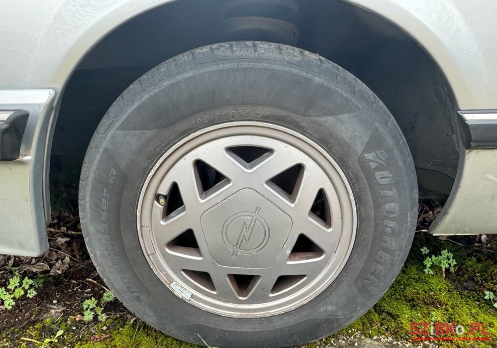 1985' Opel Monza photo #2