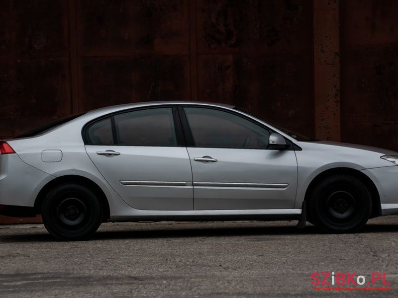 2009' Renault Laguna photo #4