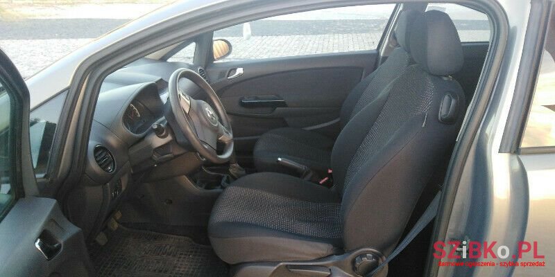 2014' Opel Corsa photo #4