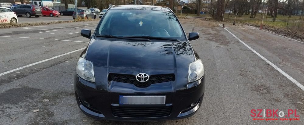 2007' Toyota Auris photo #4
