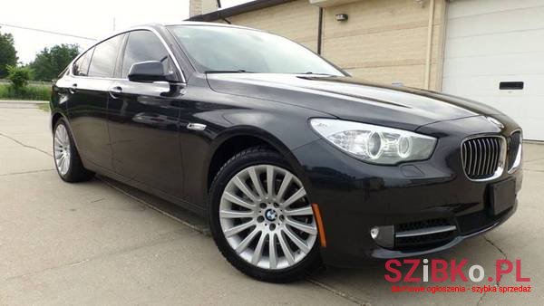 2010' BMW 530 photo #2