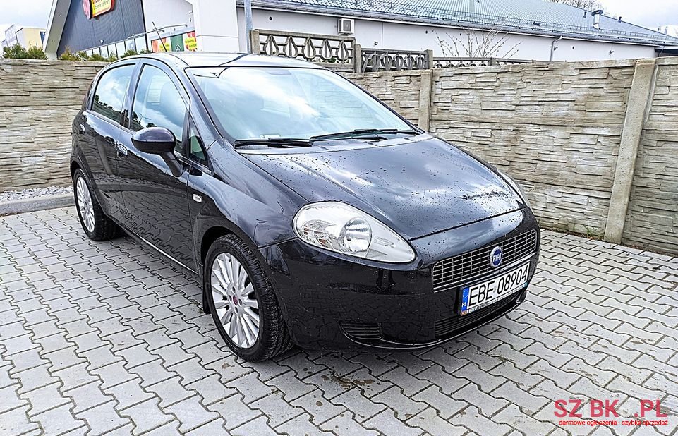 2008' Fiat Grande Punto photo #2