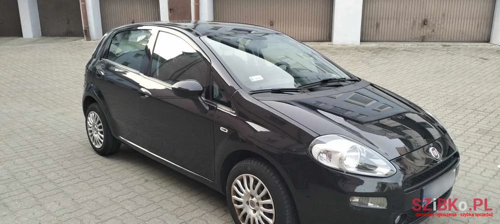 2013' Fiat Grande Punto photo #1