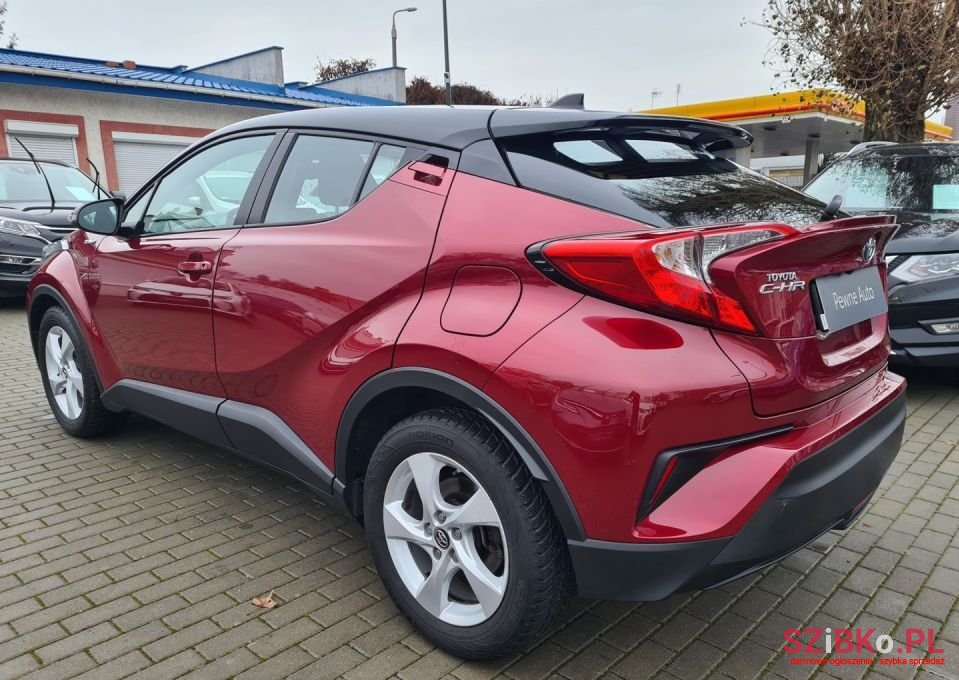 2018' Toyota C-HR photo #3