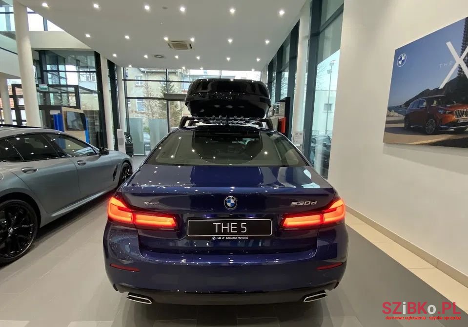 2022' BMW Seria 5 photo #3