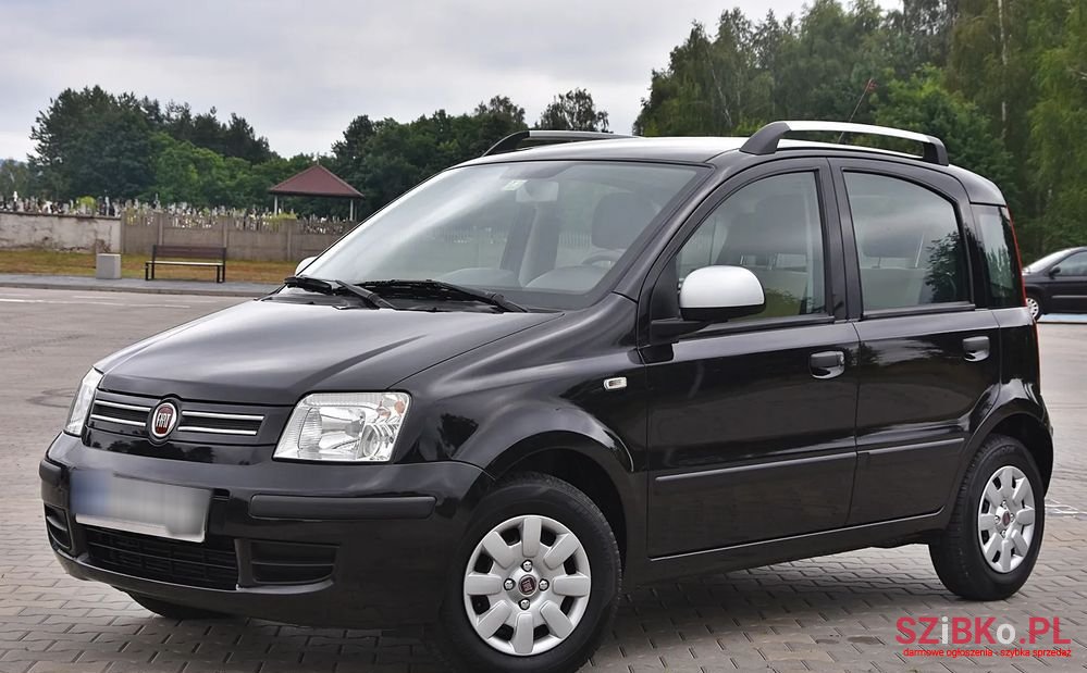 2010' Fiat Panda photo #1