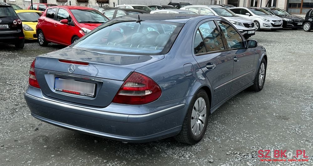 2002' Mercedes-Benz E-Class 320 Cdi photo #5