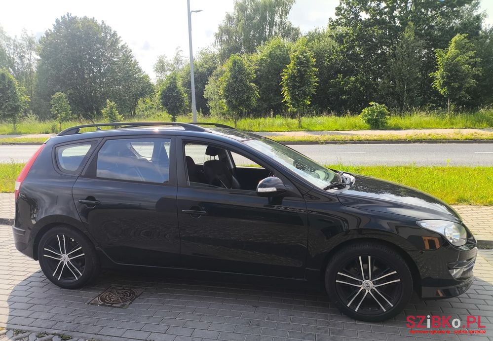 2011' Hyundai i30 photo #5