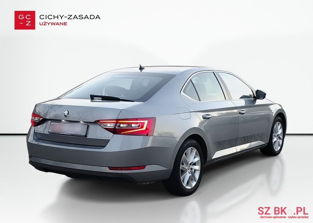 2019' Skoda Superb photo #6