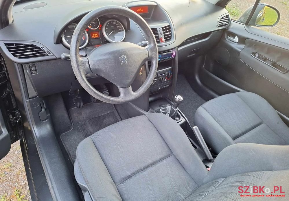 2007' Peugeot 207 1.4 Trendy photo #6