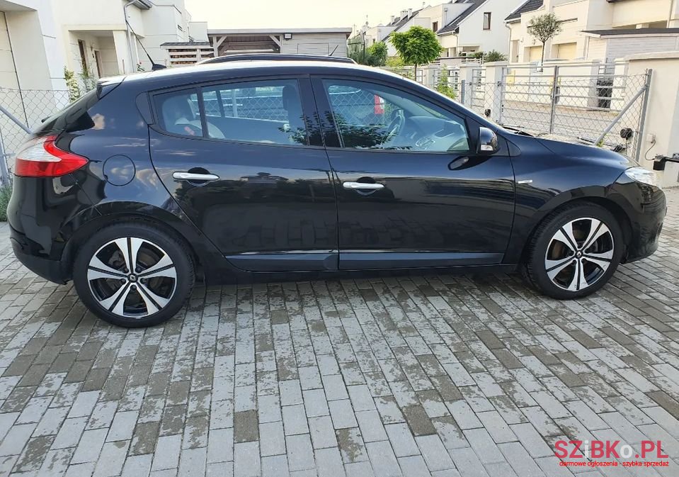 2012' Renault Megane photo #4