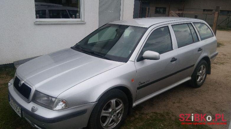 2000' Skoda Octavia photo #2