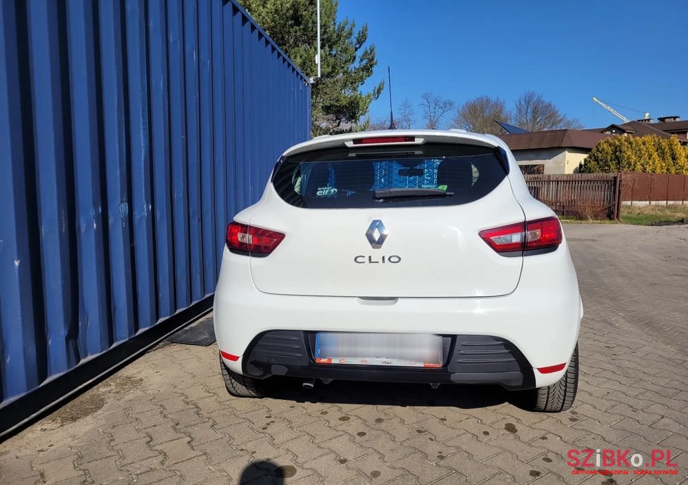2016' Renault Clio photo #6