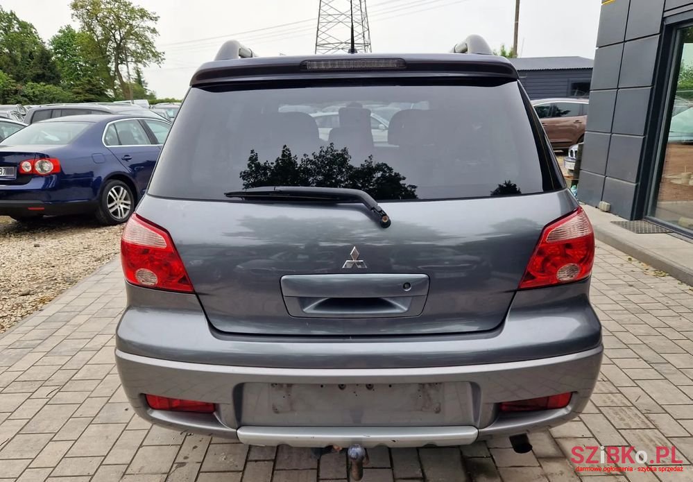 2007' Mitsubishi Outlander 2.0 Comfort photo #6