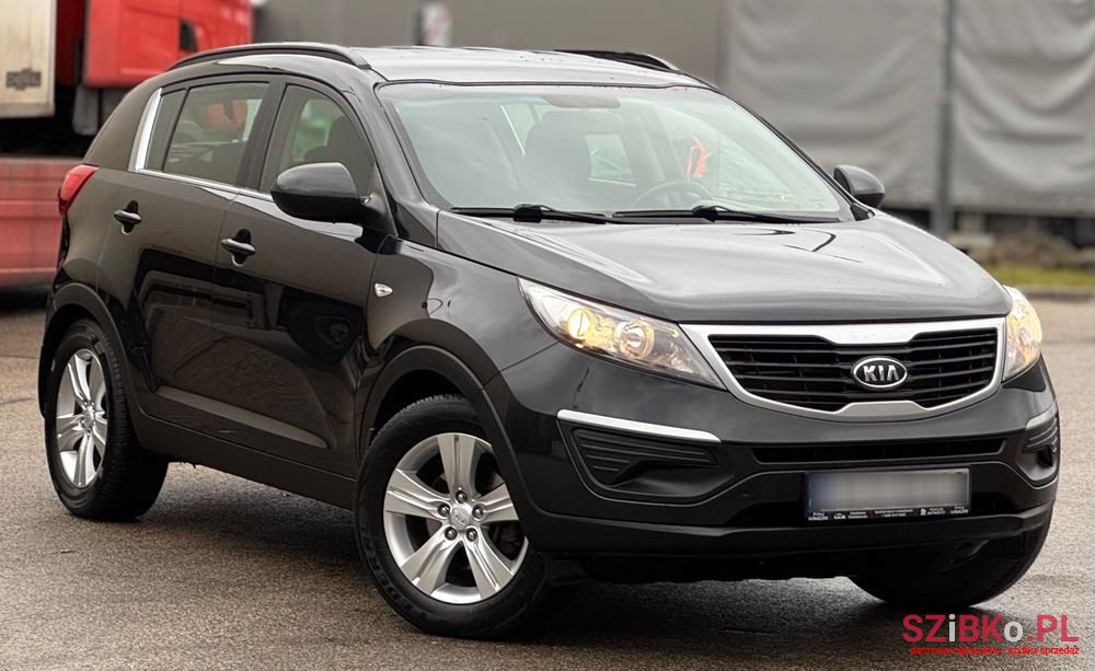 2011' Kia Sportage 1.6 Gdi 2Wd Attract photo #2