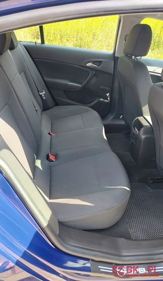 2011' Opel Insignia photo #5