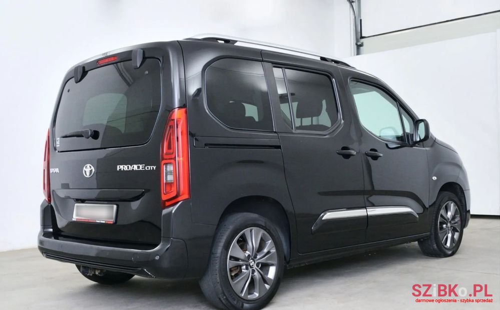2020' Toyota ProAce City Verso photo #1