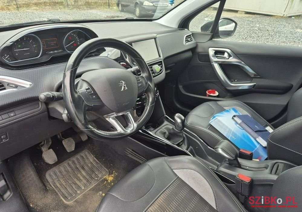 2018' Peugeot 2008 photo #6