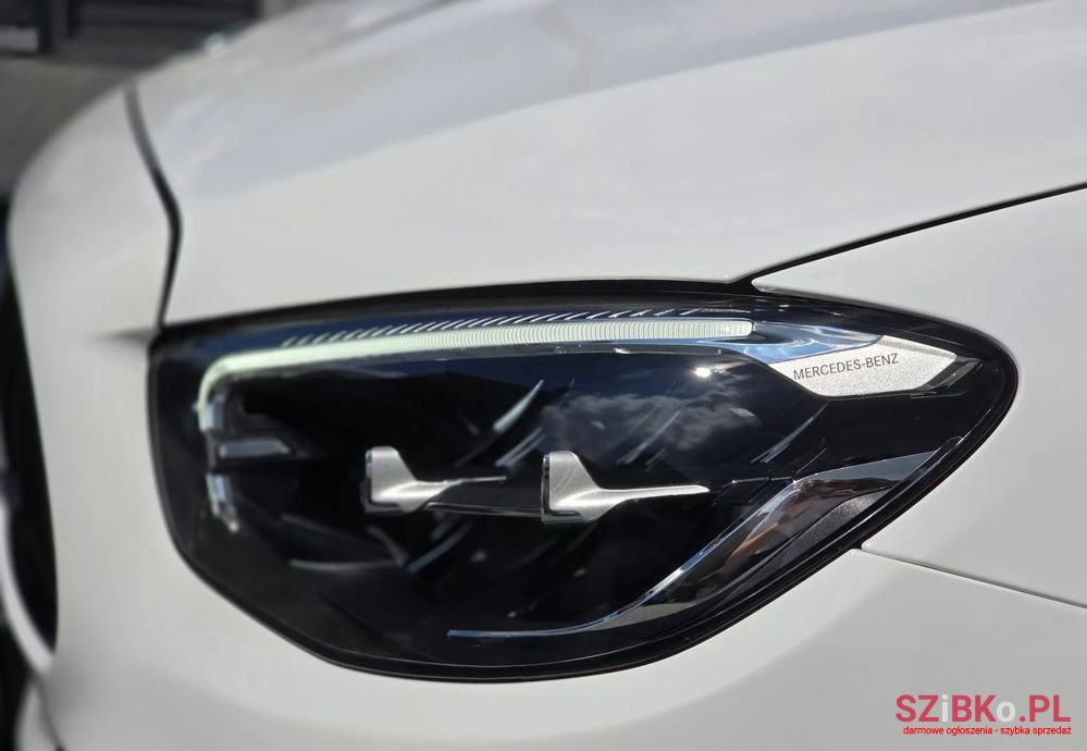 2022' Mercedes-Benz E-Class Amg 53 4-Matic+ photo #4
