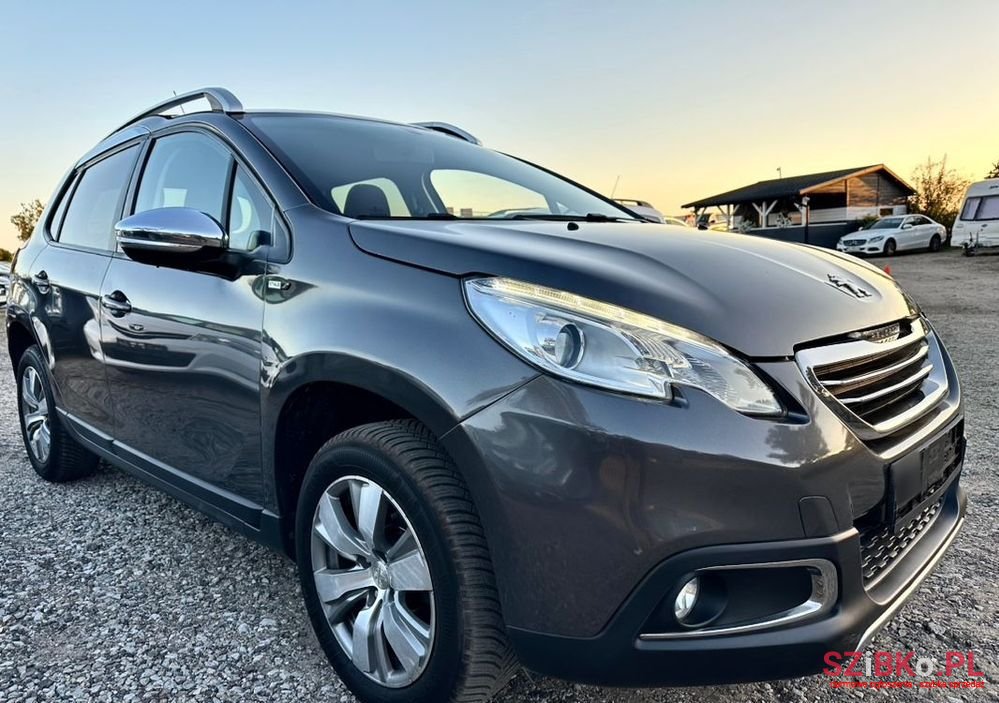 2016' Peugeot 2008 Puretech 82 Style photo #1