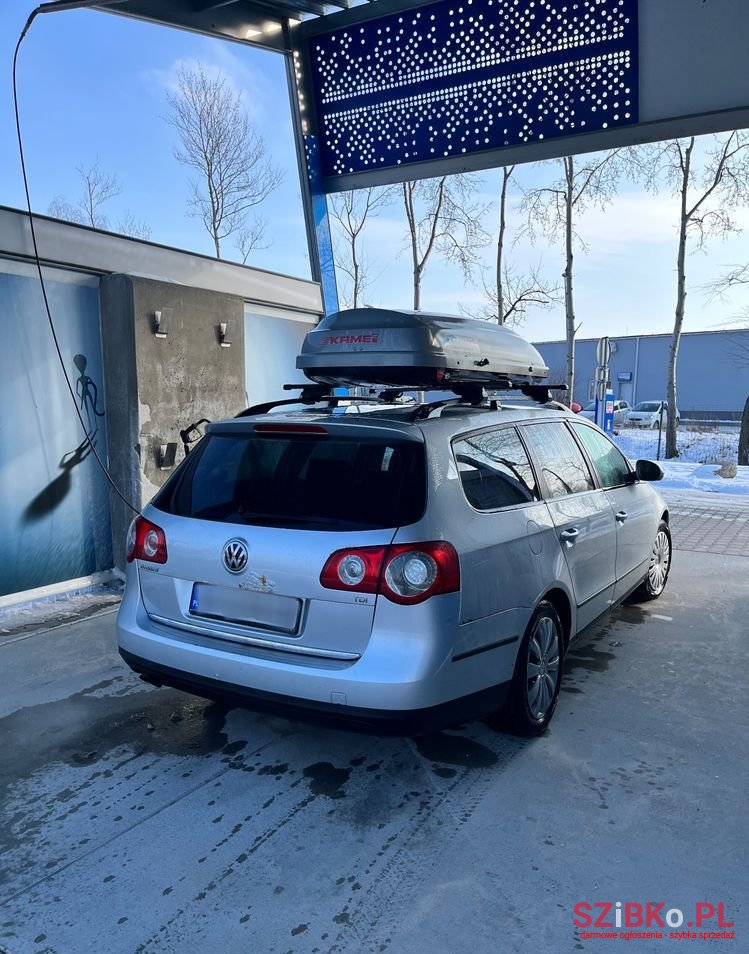 2007' Volkswagen Passat photo #6