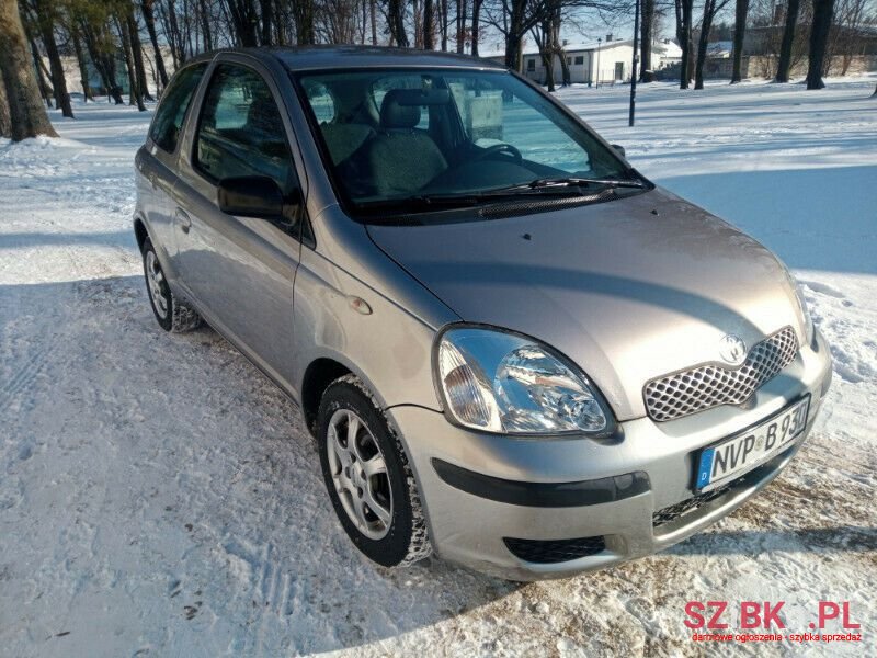 2004' Toyota Yaris photo #1