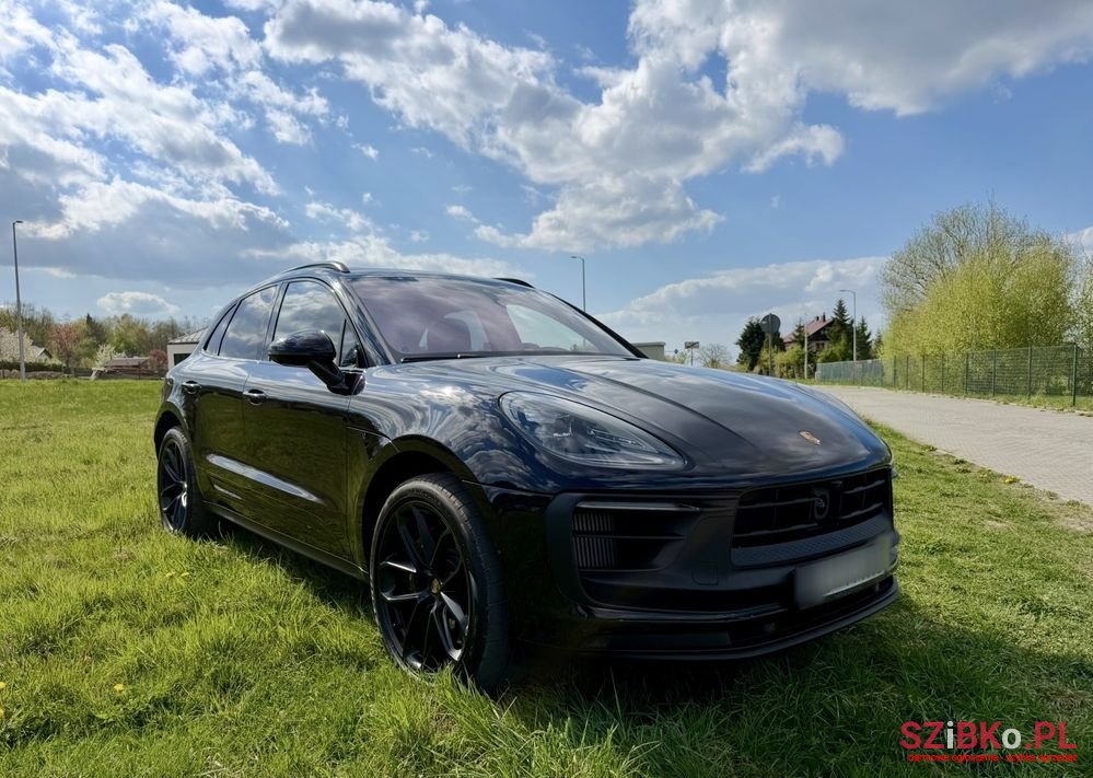 2024' Porsche Macan photo #2