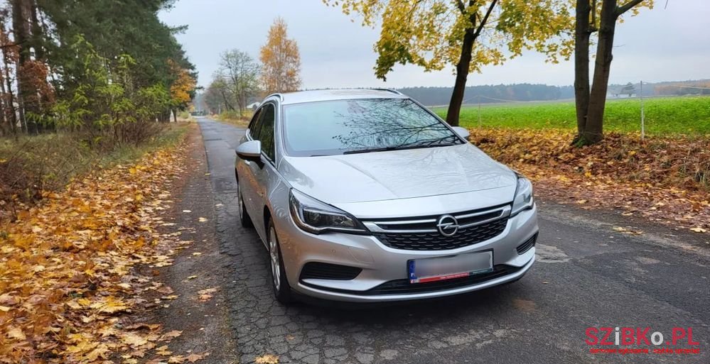 2018' Opel Astra V 1.6 Cdti Enjoy photo #6