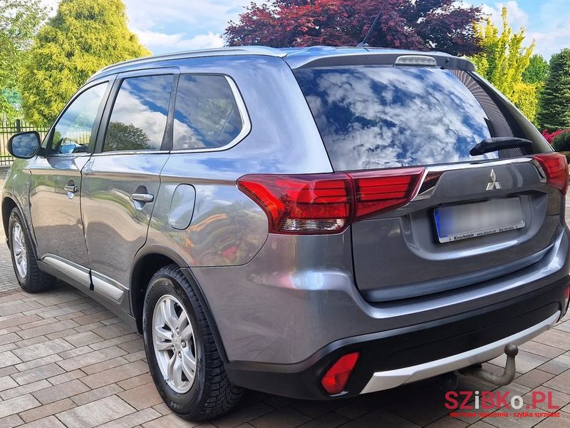 2017' Mitsubishi Outlander 2.0 Invite + 2Wd photo #3