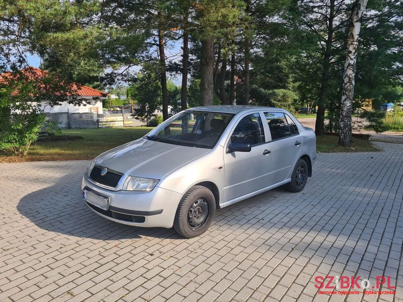 2002' Skoda Fabia photo #1