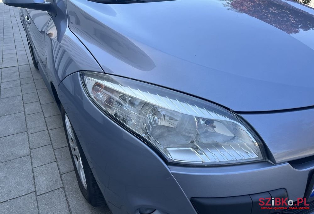2010' Renault Megane 1.5 Dci Generation photo #5