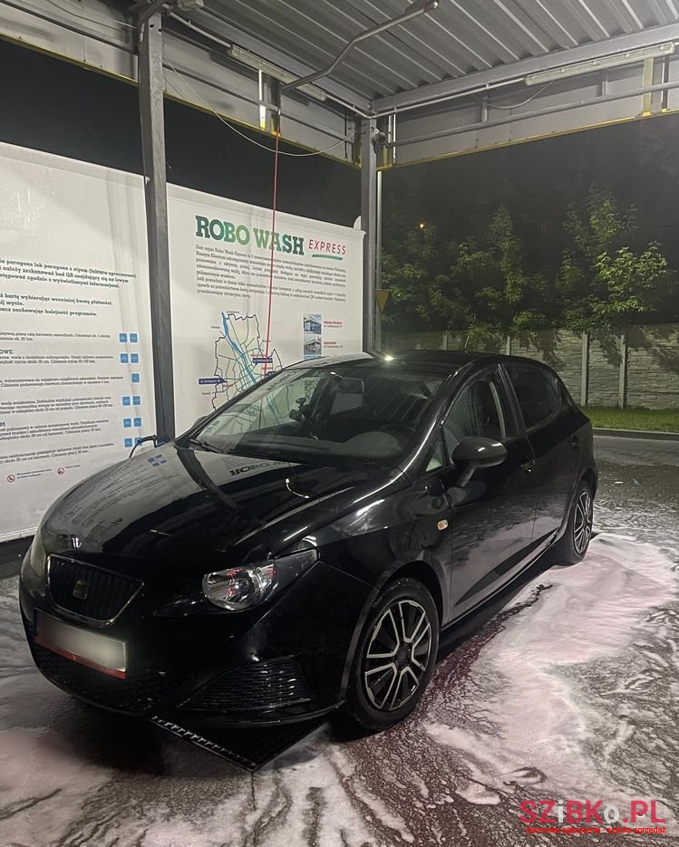 2011' SEAT Ibiza photo #3