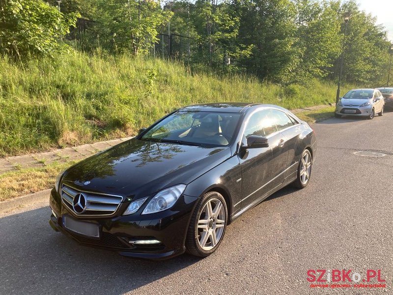 2012' Mercedes-Benz E-Class photo #3