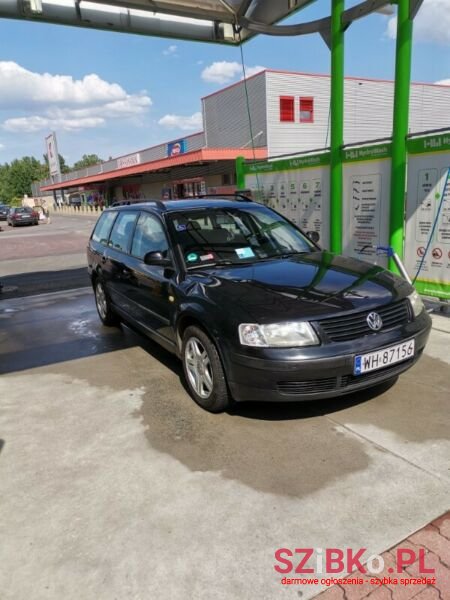 1999' Volkswagen Passat photo #2