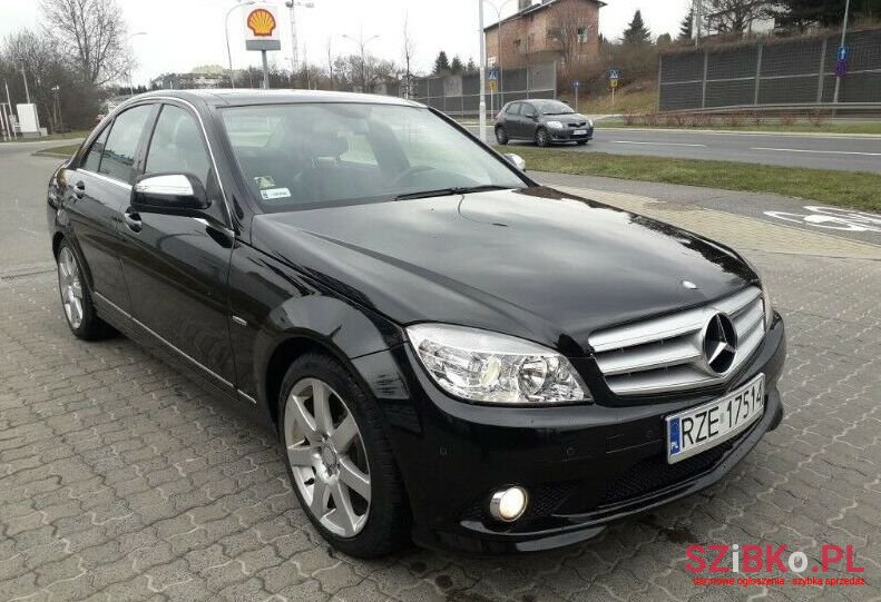 2008' Mercedes-Benz Klasa C photo #1
