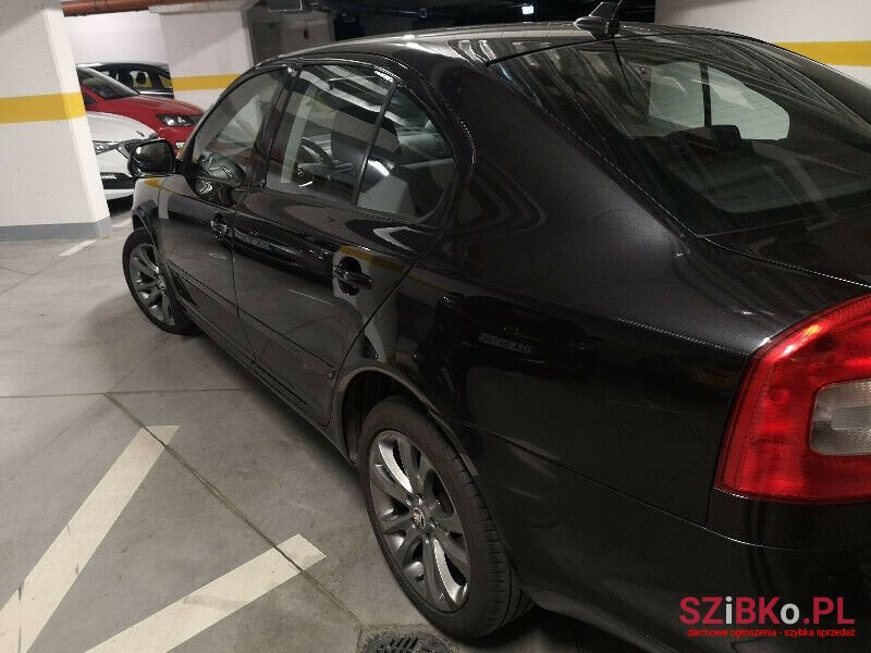 2009' Skoda Octavia photo #2