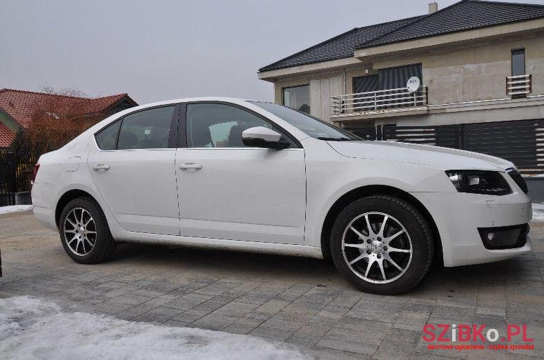 2013' Skoda Octavia photo #1