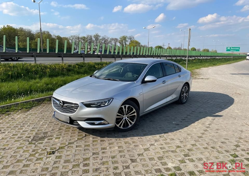 2019' Opel Insignia photo #6