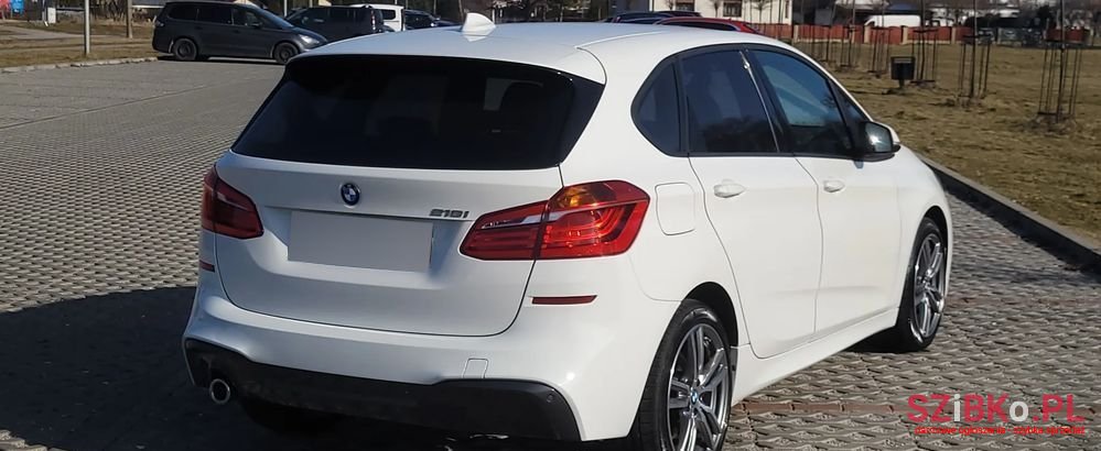 2020' BMW 2 Series 218I Active Tourer photo #4