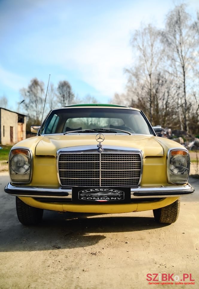 1975' Mercedes-Benz 250C photo #2